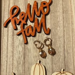 👋 3 x $15👋 gold plated iridescent earrings